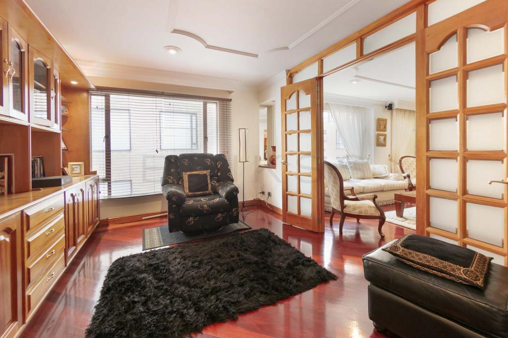 Apartamento en venta en Santa Barbara Occidental, Bogotá · foto 5 de 24