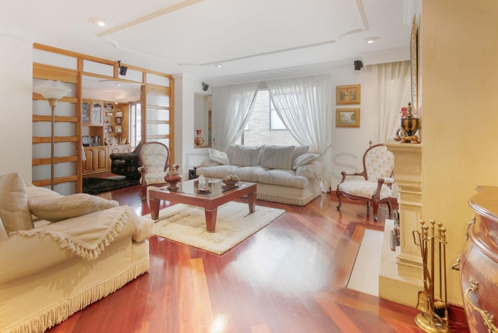 Apartamento en venta en Santa Barbara Occidental, Bogotá · foto 10 de 24