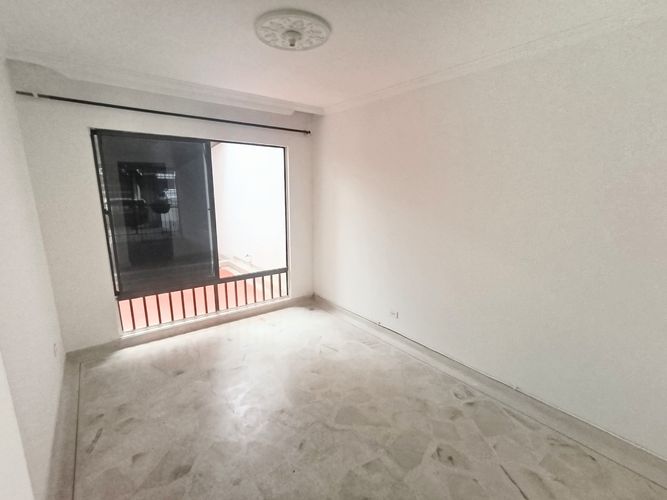 Casa de 4 alcobas en venta en La Flora, Cali, 160 m² · foto 2 de 20
