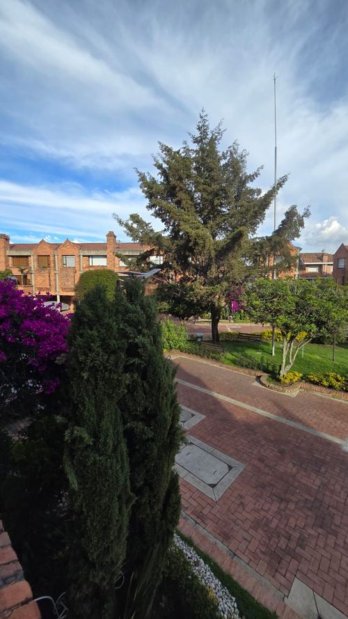 Casa en venta en Gratamira, Bogotá · foto 2 de 13