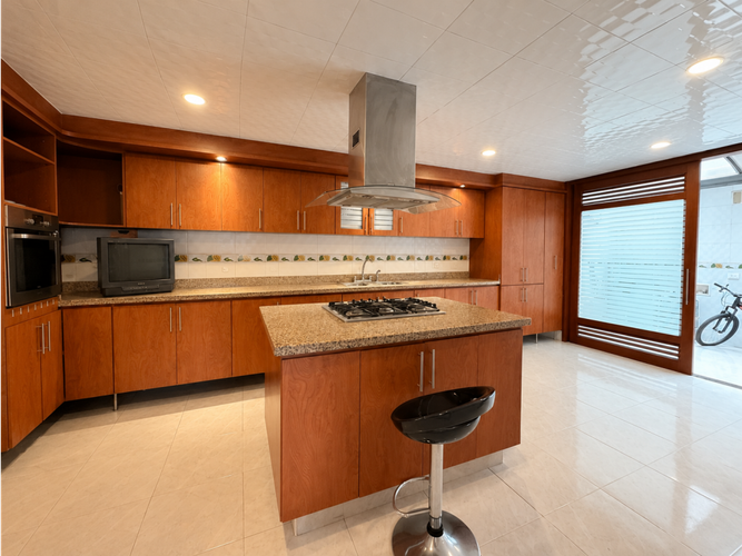 Casa de 4 alcobas en venta en San Jose De Los Nogales, Chía, 305 m² · foto 5 de 21