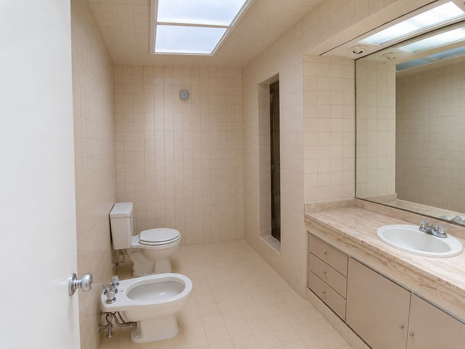 Casa de 5 alcobas en arriendo en El Salitre, Bogotá, 290 m² · foto 6 de 17