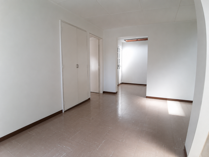 Casa de 5 alcobas en arriendo en El Salitre, Bogotá, 290 m² · foto 5 de 17