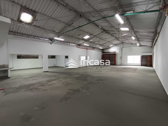 Bodega en arriendo en El Piloto, Cali, 300 m² · foto 4 de 8