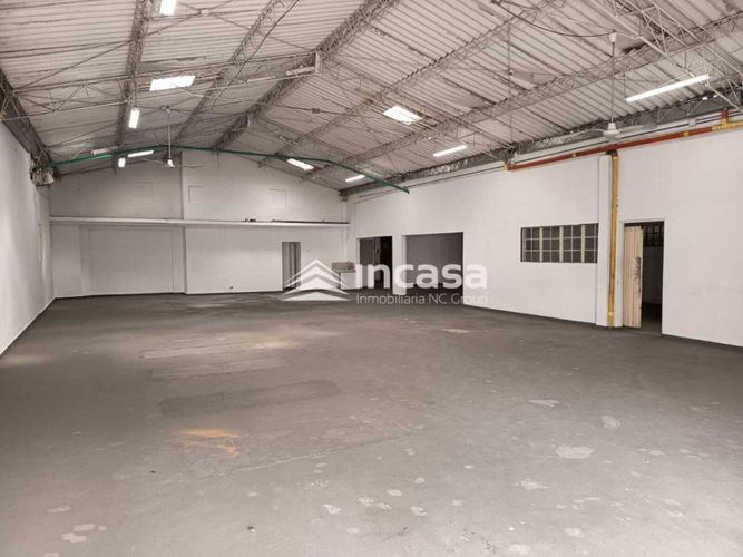 Bodega en venta en El Piloto, Cali, 300 m² · foto 4 de 10