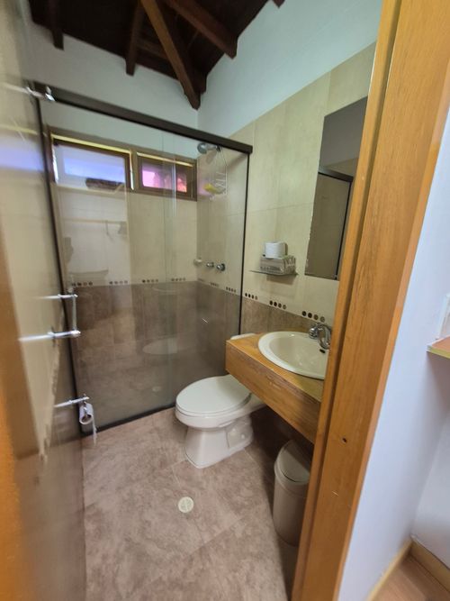 Casa de 3 alcobas en venta en Escobero, Envigado, 425 m² · foto 3 de 24