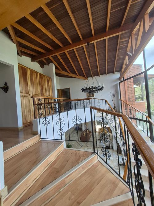 Casa de 3 alcobas en venta en Escobero, Envigado, 425 m² · foto 7 de 24