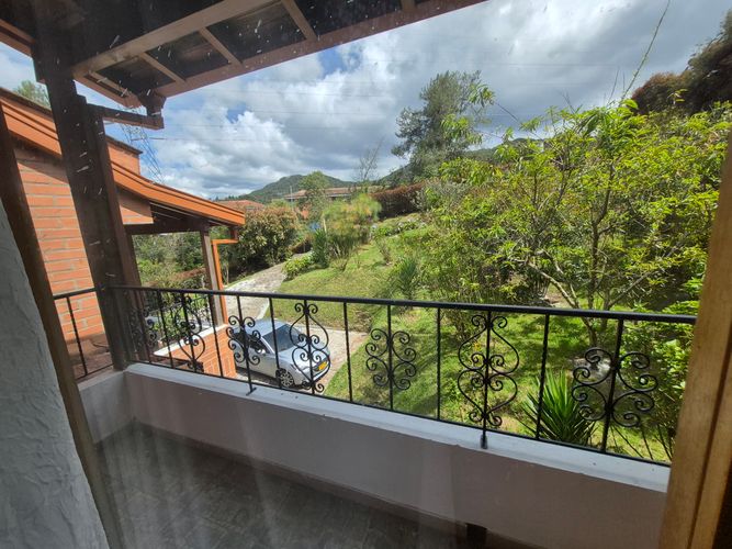 Casa de 3 alcobas en venta en Escobero, Envigado, 425 m² · foto 23 de 24