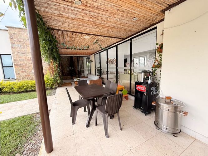 Casa de 4 alcobas en venta en Cn. Germania, Armenia, 302 m² · foto 9 de 24