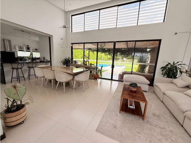 Casa de 4 alcobas en venta en Cn. Germania, Armenia, 302 m² · foto 11 de 24