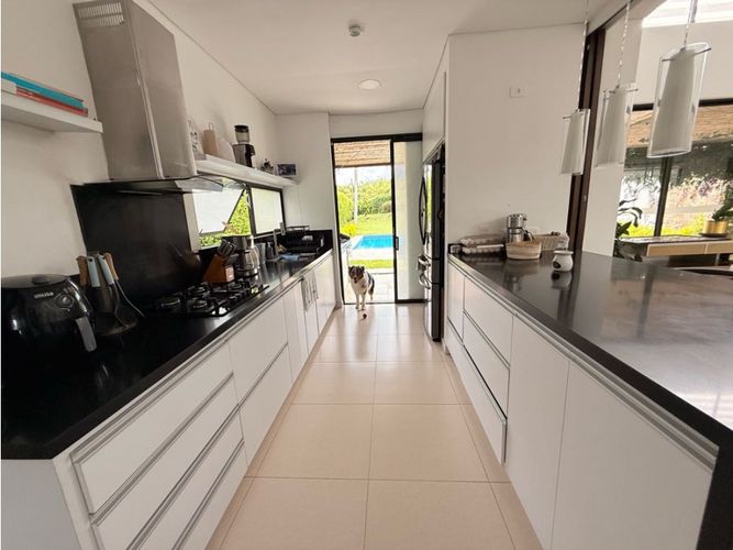 Casa de 4 alcobas en venta en Cn. Germania, Armenia, 302 m² · foto 16 de 24