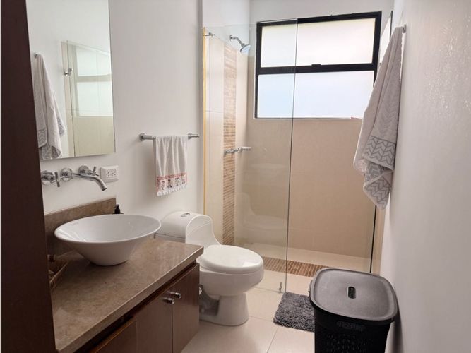 Casa de 4 alcobas en venta en Cn. Germania, Armenia, 302 m² · foto 23 de 24