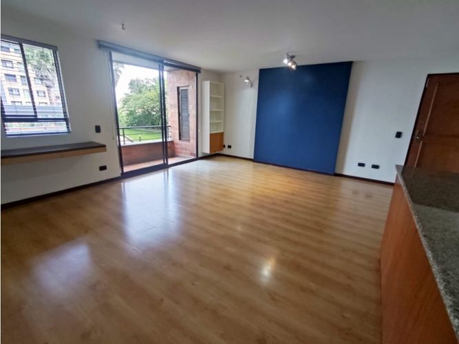 Apartaestudio en arriendo en Transversal Superior, Medellín, 70 m² · foto 2 de 24