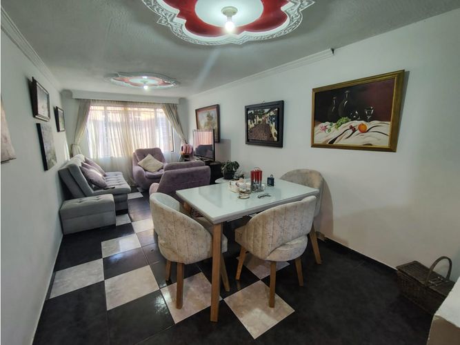Casa de 8 alcobas en venta en Porvenir, Madrid, 96 m² · foto 15 de 24