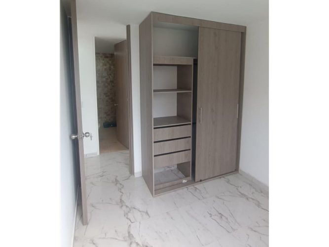 Apartamento en venta en Praderas De Mosquera, Mosquera · foto 8 de 24