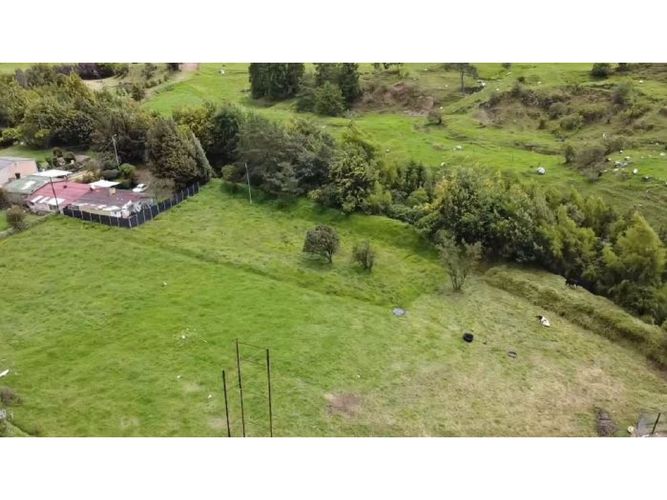 Lote en venta en La Portada, La Calera, 3497 m² · foto 2 de 13