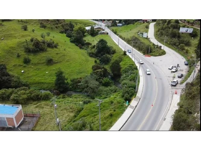 Lote en venta en La Portada, La Calera, 3497 m² · foto 8 de 13