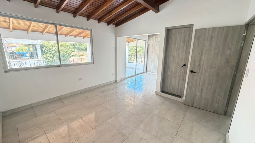 Casa de 3 alcobas en venta en San Rafael, Los Patios, 206 m² · foto 3 de 14