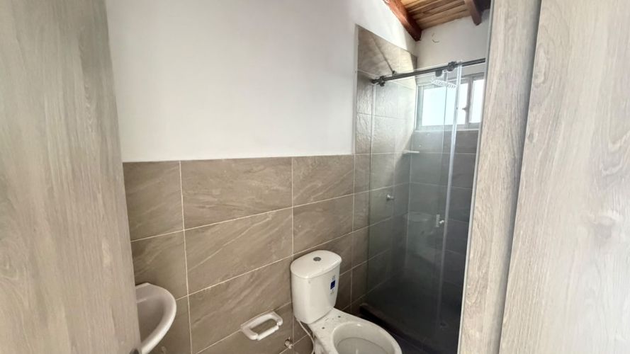Casa de 3 alcobas en venta en San Rafael, Los Patios, 206 m² · foto 9 de 14