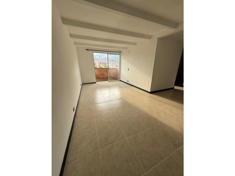 Apartamento en venta en Los colores, Medellín 3
