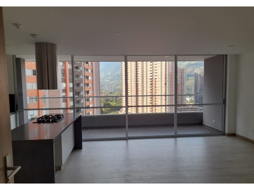 Apartamento en venta en Suramérica, Itagüí · foto 2 de 20
