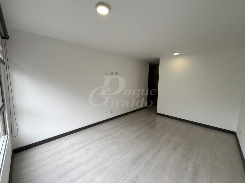 Apartamento en arriendo en Loma De Las Brujas, Envigado · foto 6 de 13