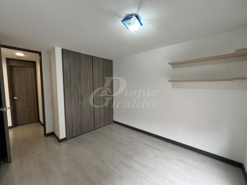 Apartamento en arriendo en Loma De Las Brujas, Envigado · foto 7 de 13