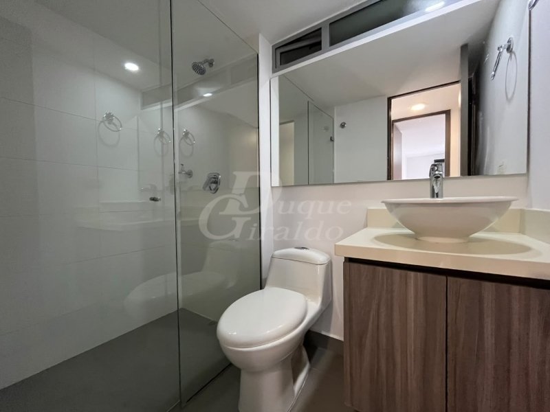 Apartamento en arriendo en Loma De Las Brujas, Envigado · foto 9 de 13