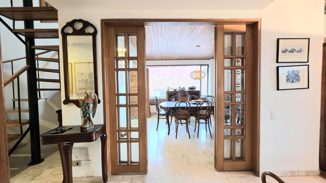 Apartamento en venta en El Virrey, Bogotá · foto 8 de 24