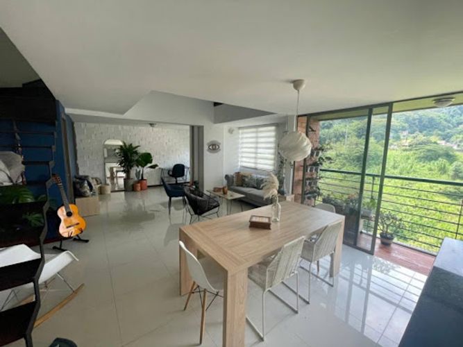 Apartamento de 2 alcobas en arriendo en Perpetuo Socorro, Medellín, 110 m² · foto 22 de 24