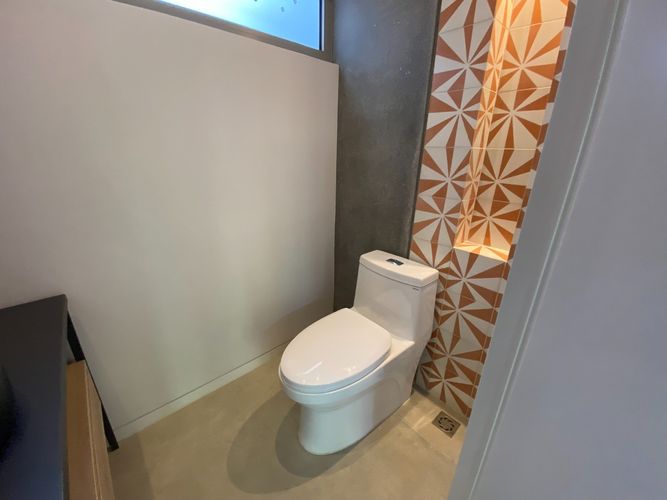 Local en arriendo en El Poblado, Medellín, 162 m² · foto 2 de 13