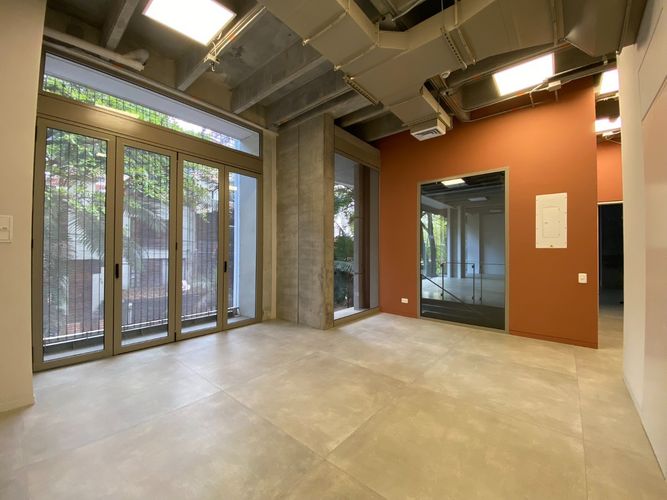 Local en arriendo en El Poblado, Medellín, 162 m² · foto 10 de 13