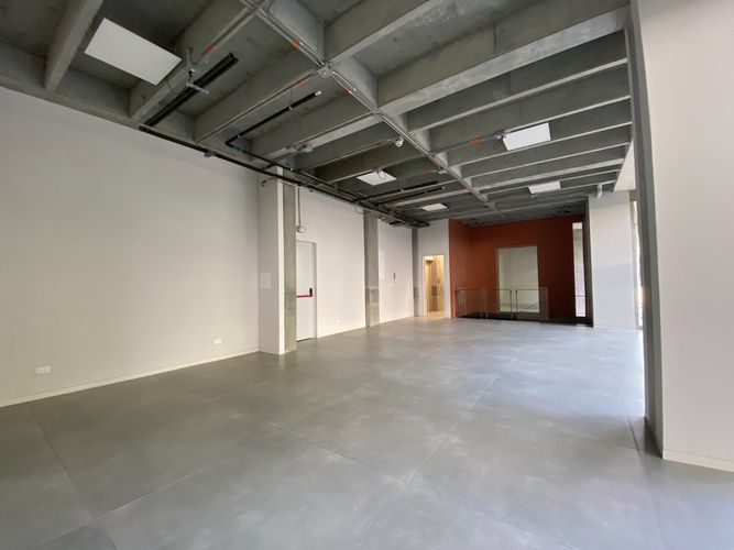 Local en arriendo en El Poblado, Medellín, 162 m² · foto 3 de 13