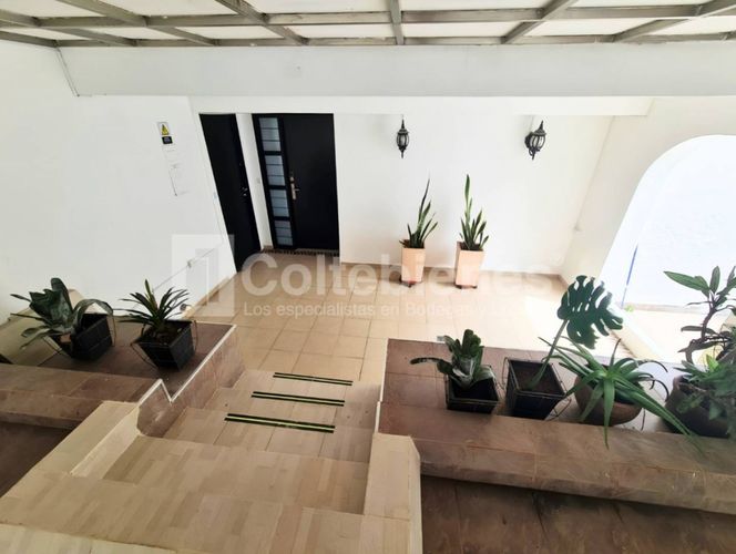 Casa de 3 alcobas en arriendo en El Tesoro, Medellín, 330 m² · foto 2 de 20