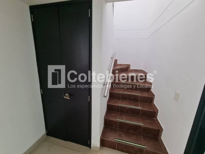 Casa de 3 alcobas en arriendo en El Tesoro, Medellín, 330 m² · foto 8 de 20