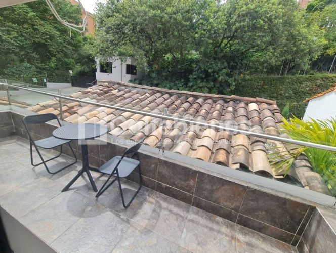 Casa de 3 alcobas en arriendo en El Tesoro, Medellín, 330 m² · foto 15 de 20