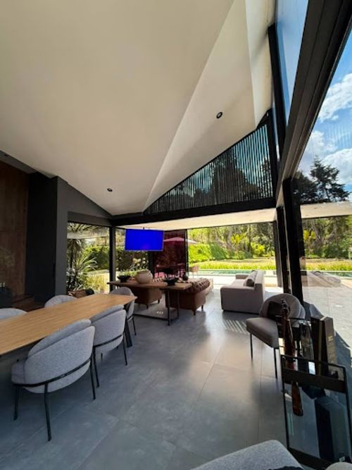 Casa de 4 alcobas en venta en El Zango, Guarne, 614 m² · foto 2 de 24