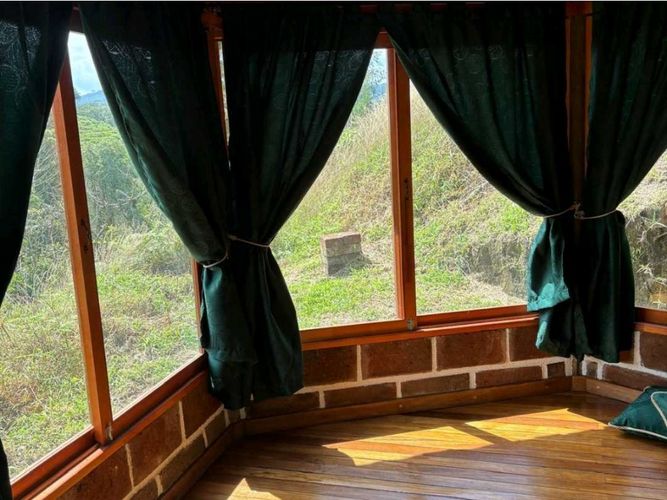 Casa de 5 alcobas en venta en Guarne, 335 m² · foto 10 de 21