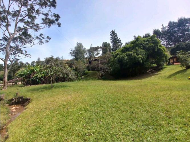 Casa de 5 alcobas en venta en Guarne, 335 m² · foto 16 de 21