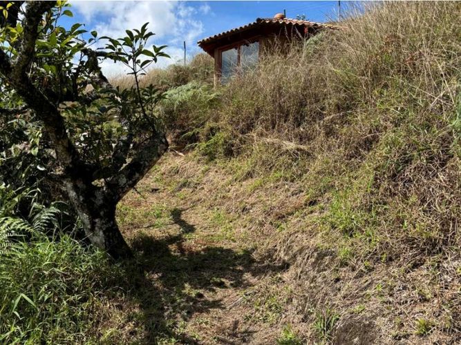 Casa de 5 alcobas en venta en Guarne, 335 m² · foto 18 de 21