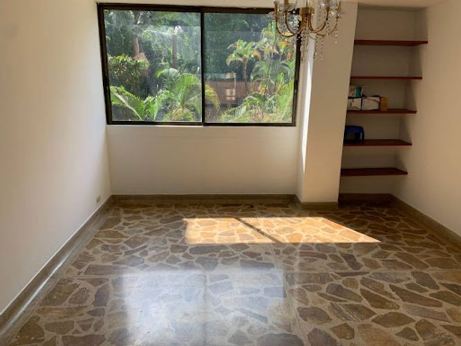 Apartamento de 3 alcobas en arriendo en Los Balsos, Medellín, 260 m² · foto 5 de 12