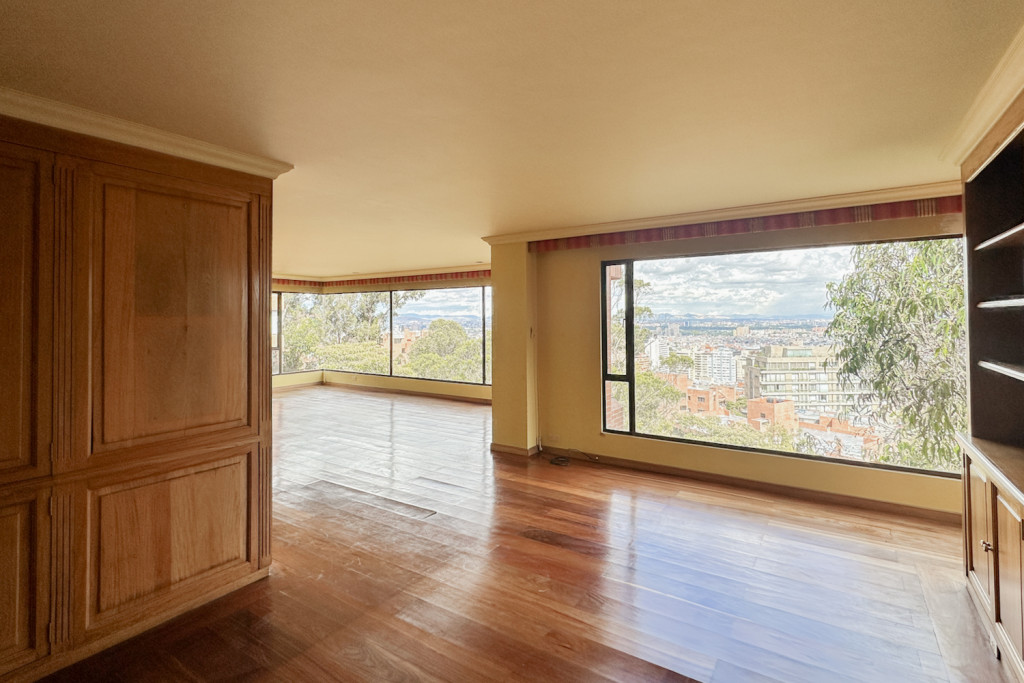 Apartamento en venta en Los Rosales, Bogotá · foto 4 de 24