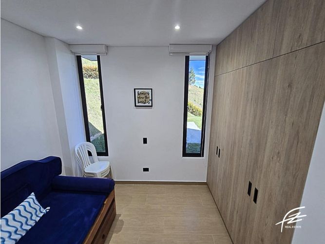 Casa de 4 alcobas en venta en Alto La Compa�Ia, Rionegro, 320 m² · foto 16 de 24