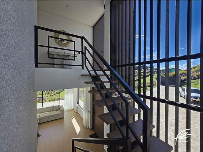 Casa de 4 alcobas en venta en Alto La Compa�Ia, Rionegro, 320 m² · foto 17 de 24