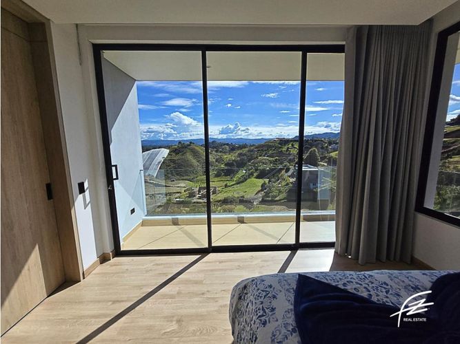Casa de 4 alcobas en venta en Alto La Compa�Ia, Rionegro, 320 m² · foto 20 de 24