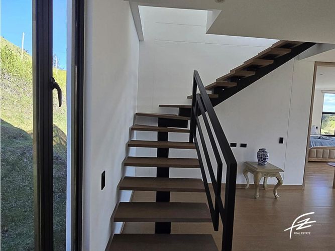 Casa de 4 alcobas en venta en Alto La Compa�Ia, Rionegro, 320 m² · foto 21 de 24