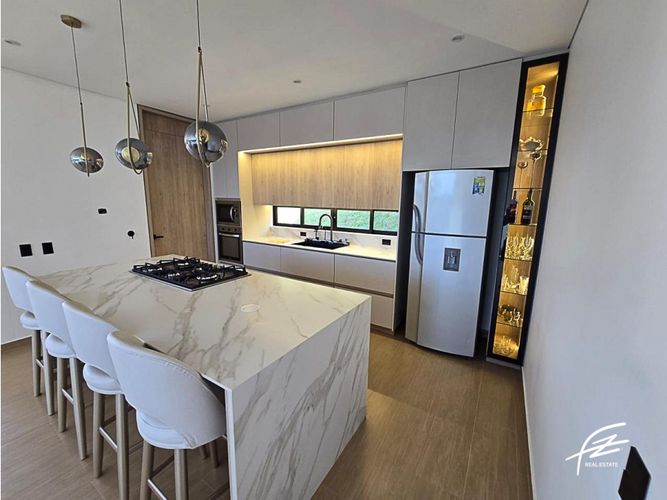 Casa de 4 alcobas en venta en Alto La Compa�Ia, Rionegro, 320 m² · foto 22 de 24