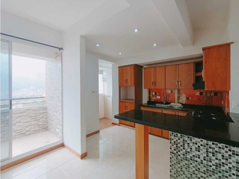 4BR Apartment in Niquia (120 m²) - 2