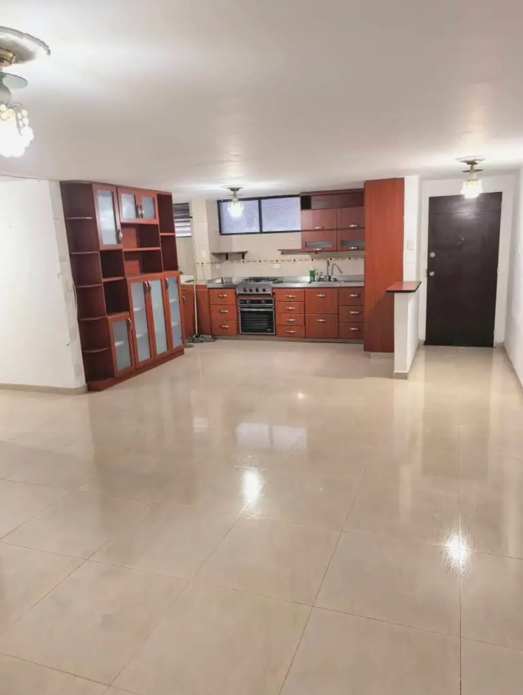 Apartamento en venta en Sector Plaza De Bolivar, Pereira · foto 2 de 10