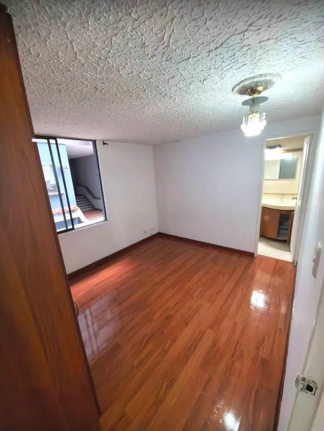 Apartamento en venta en Sector Plaza De Bolivar, Pereira · foto 5 de 10